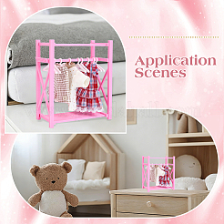 Mini-Kleiderschrank aus Kunststoff mit Kleiderbügel&nbsp;DOLL-WH0007-14A
