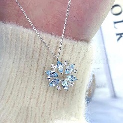Weihnachtliche Halsketten mit Strass-Schneeflockenanhänger aus Legierung für Damen&nbsp;WG7EFB7-01