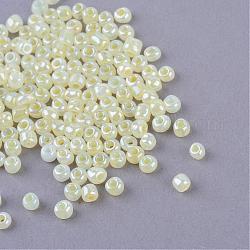Perles de rocaille en verre, Ceylan, ronde, jaune verge d'or clair, 4mm, Trou: 1.5mm, environ 4500 pcs / livre