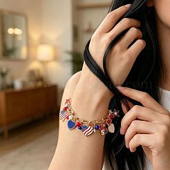 Armbänder mit mehreren Herzanhängern aus einer Legierung aus Emaille zum Unabhängigkeitstag für Damen&nbsp;WG830B1-01