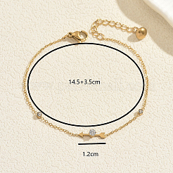Bracciale da donna 201 in acciaio inossidabile con maglie a punta di freccia e pavé di zirconi cubici trasparenti.&nbsp;ZJ3010