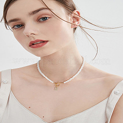 1 collar con colgante de letra de circonita cúbica transparente de latón&nbsp;NJEW-LP0001-32B