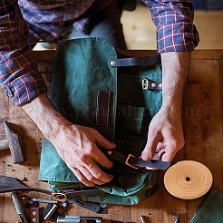 Плоский шнур из воловьей кожи&nbsp;WL-GF0001-10B-01