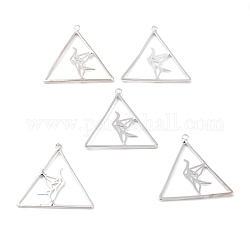 Colgantes huecos de aleación, triángulo con grulla de papel, Platino, 29x30x1.5mm, agujero: 1.8 mm