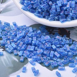 Cuentas de media tila miyuki, Abalorios de la semilla japonés, 2 agujero, (htl149fr) capri azul mate transparente ab, 5x2.3x1.9mm, agujero: 0.8 mm, aproximamente 2500 unidades / 100 g
