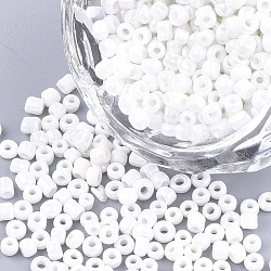 Perles de rocaille de verre opaques, arc-en-ciel plaqué, ronde, blanc, 2mm, Trou: 1mm, environ 30000 pcs / sachet 