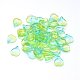 クリアガラスチャーム  ハート型の花びら  ツートン  芝生の緑  15x12x4.5mm  穴：1mm GLAA-H016-02B-10-1