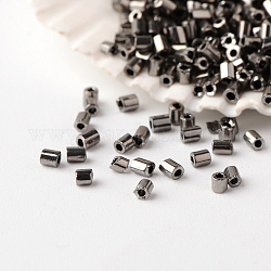 15/0 grade a perles de rocaille en verre, hexagone (deux coupes), couleurs métalliques, noir plaqué, 15/0, 1~2x1~1.5mm, Trou: 0.5mm, environ 100000 pcs / livre