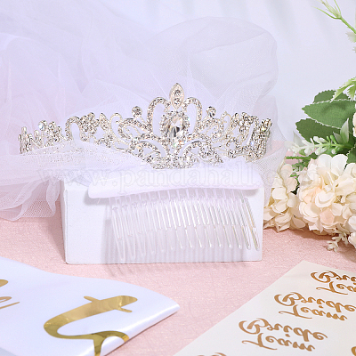 Scarpa Da Sposa Bianca Dell'illustrazione Della Festa Di Addio Al Nubilato Della Sposa Per La Sposa In Adesivo Temporaneo O Distintivo In Stile Groovy 637480 604
