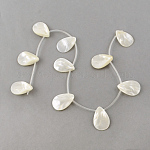 Natürlichen Muschel Perlen Stränge, oben gebohrte Perlen, Träne, creme-weiß, 30.5x21x4.5 mm, Bohrung: 1.5 mm, ca. 10 Stk. / Strang, 16.3 Zoll