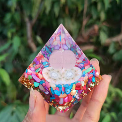Générateurs d'énergie de résine de pyramide d'orgonite&nbsp;PW-WG50D47-01