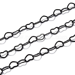 Spritzlackierte Herzgliederketten aus Messing, gelötet, mit Spule, Schwarz, 6x4.5x0.5 mm, 32.8 Fuß (10m)/Rolle