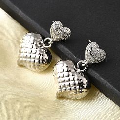 Серьги-гвоздики с текстурированным сердцем из латуни с микропаве из прозрачных кубических цирконий EJEW-Z099-02P-01