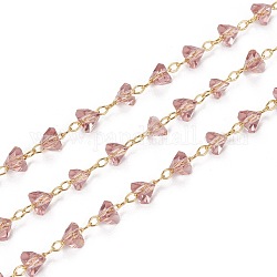 Chaînes de perles de verre faites à la main de 3.28 pied, avec les accessoires en laiton de tonalité d'or, soudé, Plaqué longue durée, triangle, facette, flamant, 3.5~4x4~4.5x3mm