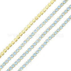 Cadenas de strass Diamante de imitación de bronce, cadena de la taza del rhinestone, imitar el estilo fluorescente, crudo (sin chapar), aguamarina bohemia, 1.5x1.5mm, aproximadamente 18.70 pie (5.7 m) / hilo