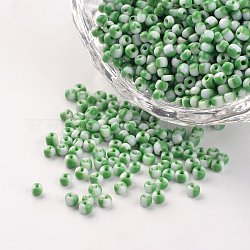 12/0 Perlas de vidrio opacas de colores opacos, abalorios de la semilla redondas, primavera verde, 1.5~2x2mm, agujero: 0.5 mm, aproximamente 22500 unidades / 450 g