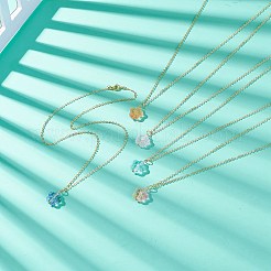 5 pièces 5 colliers pendentif fleur de prunier en verre de couleur sertis de chaînes de câble en laiton pour les femmes&nbsp;NJEW-JN04110