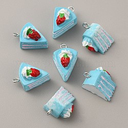 Pendentifs en résine opaque, avec boucles en fer couleur platine, nourriture imitation, breloques de gâteau aux fraises, lumière bleu ciel, 19.5x13x12.5mm, Trou: 2mm