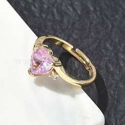 Verstellbare Fingerringe aus Messing mit rosafarbenem Herz-Zirkonia zum Valentinstag&nbsp;CU-CBA7E55-11G