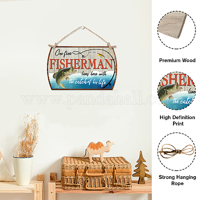 NBEADS Fisherman Decor Sign, Fishing Wood Plaque Sign One Fine Fisherman  Lives Here with The Catch of His Life Wall Hanging Decor Funny Fishing Sign