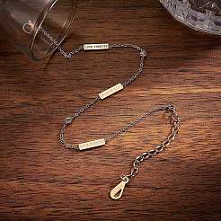 Bracelet de cheville à maillons rectangulaires Word Love Forever avec zircons cubiques transparents&nbsp;JA194A