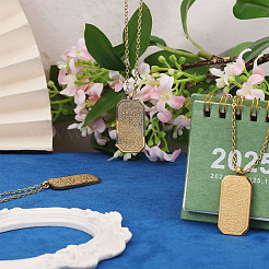 4 collier pendentif rectangulaire en acier inoxydable gaufré&nbsp;NJEW-CO0001-02G