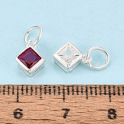 925 квадратный шарм из стерлингового серебра с инкрустацией кубическим цирконием&nbsp;STER-T009-16S