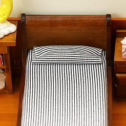 Petit lit en bois&nbsp;MIMO-PW0001-018