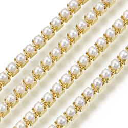 Ottone strass catene, con perla in plastica imitazione abs, grezzo (non placcato), bianco crema, 2x2mm, 4000 pz perla di plastica / fascio, circa 32.8 piedi (10 m)/fascio