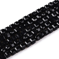 Cubo sfaccettato tagliato a tavola&nbsp;G-T138-211B