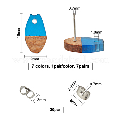 Серьги-гвоздики из прозрачной смолы и орехового дерева&nbsp;MAK-OC0001-002