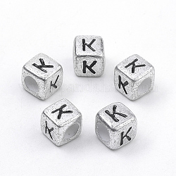 Perles acryliques plaqués, trou horizontal, cube avec la lettre, argent antique, letter.k, 6mm, Trou: 3mm, environ 3000 pcs/500 g