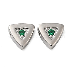 Micro pavé di perle di zirconi cubici in vero ottone placcato platino, triangolo, verde scuro, 7.5x8x3.5mm, Foro: 1 mm