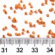 11/0グレードのベーキングペイントガラスシードビーズ  シリンダー  均一なシードビーズサイズ  不透明色の光沢  ダークオレンジ  1.5x1mm程度  穴：0.5mm  約2000個/10g X-SEED-S030-1028-4