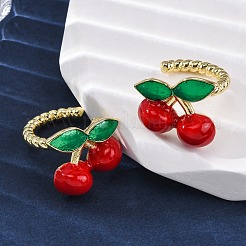 Orecchini a polsino in ottone smaltato&nbsp;EJEW-U062-01A-G