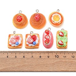 Pendentifs en résine opaque imitant des fraises&nbsp;RE-CBABBAC-01