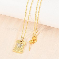 Collares ajustables con colgante rectangular de corazón y circonitas cúbicas micro pavé de latón.&nbsp;KK-CBA4547-08G-03