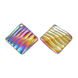 Placage ionique (ip) 304 pendentifs en acier inoxydable, charm losange rainuré, couleur arc en ciel, 22x22x2.5mm, Trou: 1.4mm