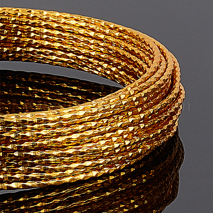Benecreat9ゲージ33フィートの織り目加工の刻まれた金線ダイヤモンドカットアルミニウムクラフトワイヤー装飾品作りやその他のジュエリークラフト作業用 AW-BC0003-09A-1