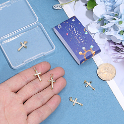 8 pièces en laiton micro pavé pendentifs en zircone cubique claire&nbsp;KK-SC0007-99