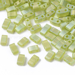 Cuentas de semillas de vidrio transparente de 2 orificio, helados colores ab, Rectángulo, verde amarillo, 4.5~5.5x2x2~2.5mm, agujero: 0.5~0.8 mm