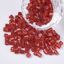 6/0 de dos abalorios de la semilla de cristal tallado, hexágono, plata forrada, rojo, 3.5~5x3.5~4mm, agujero: 1 mm, aproximamente 4500 unidades / bolsa