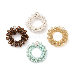 Pendentif en perles de verre, avec les accessoires en laiton, breloques d'anneau, couleur mixte, 18.5~19x17~18x4~5.5mm, Trou: 1.8mm