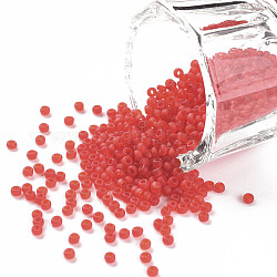 12/0 grade a perles de rocaille en verre rondes, style givré transparent, rouge, 2x1.5mm, Trou: 0.8mm, 30000 pcs /sachet 