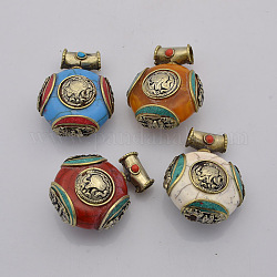 Mischhandgemachten tibetischen style flach rund Anhänger, mit Messing-Zubehör, Antik Silber Farbe, 37x28x18 mm, Bohrung: 5 mm