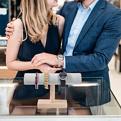 Подставки для браслетов из дерева и бархата&nbsp;ODIS-WH0061-40A