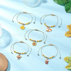 Браслеты с подвесками из стеклянных бусин на День благодарения&nbsp;BJEW-JB12560