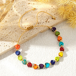 Браслет из плетеных бусин в форме радужного сердца&nbsp;KI7192