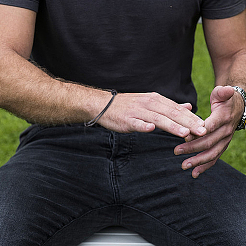 Изготовление регулируемого кожаного шнура-браслета&nbsp;MAK-WH20007-001