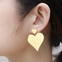 Серьги-гвоздики в форме сердца из нержавеющей стали&nbsp;LJ8920-1